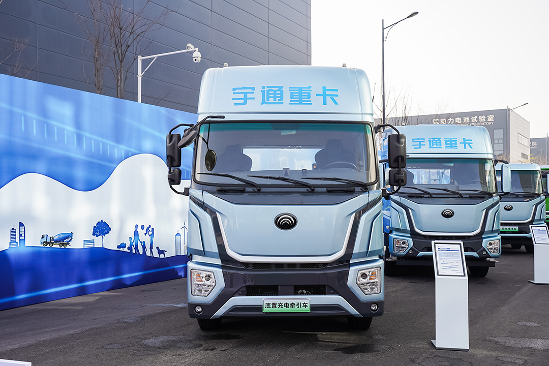 產(chǎn)品博覽 | 宇通400度底置充電牽引車重磅上市
