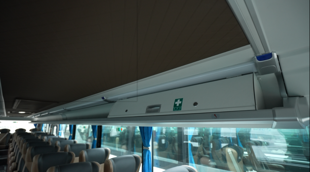 行業(yè)最大批量！宇通100輛高端旅游客車交付新疆