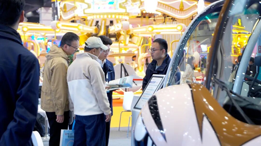 智趣出行，悅動(dòng)未來！宇通觀光車亮相2025中國（鄭州）旅游休閑娛樂產(chǎn)業(yè)博覽會