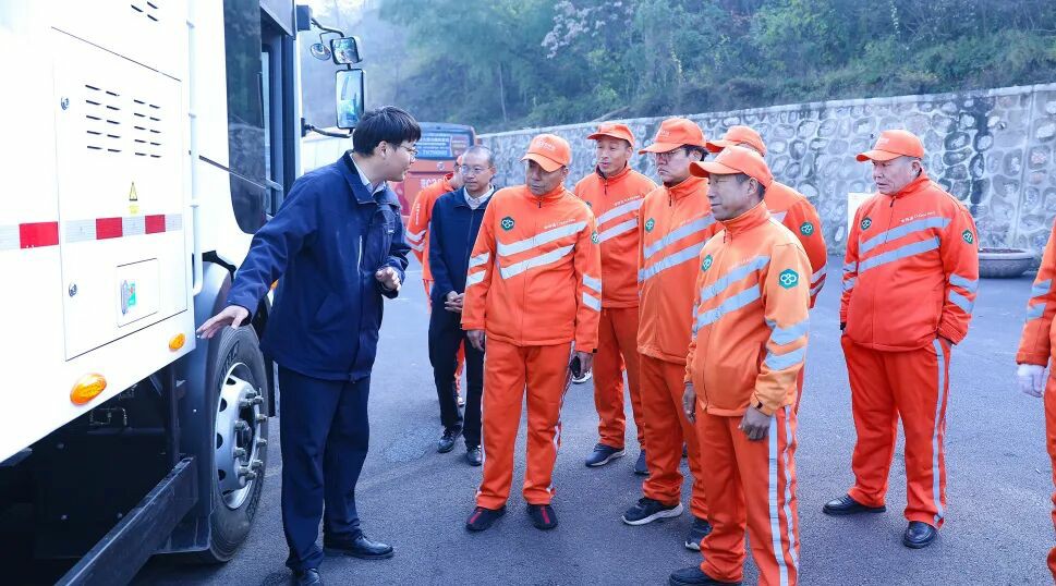 裝備煥新，潔護陽泉！宇通環(huán)衛(wèi)助力山西點亮城市新景！