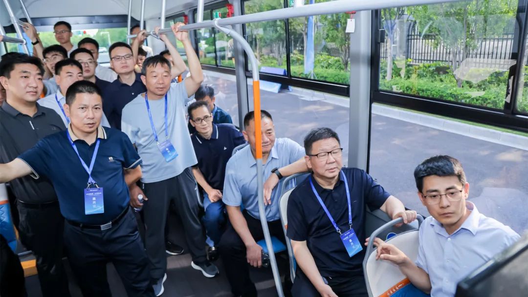 25項(xiàng)功能！覆蓋4大場(chǎng)景！宇通首發(fā)睿盾Pro，創(chuàng)領(lǐng)公交智能安全出行