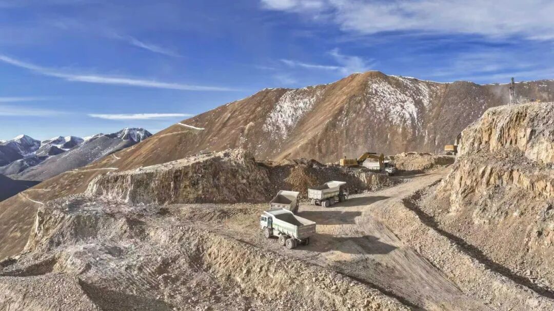 宇礦同行|宇通礦卡受邀參加全球礦業(yè)電氣化峰會，共繪零碳智慧礦山新藍圖！