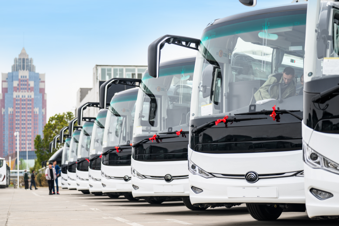 又100輛！宇通高端旅游客車再次批量交付新疆