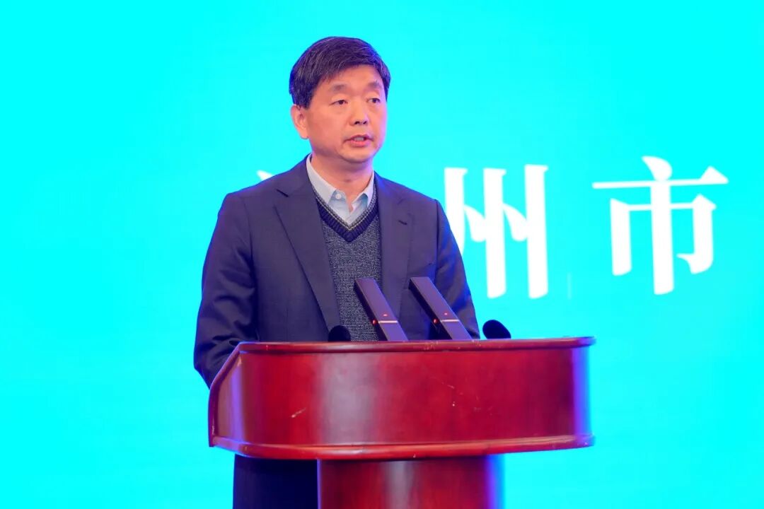 宇通向交建投交付200臺(tái)新能源輕卡并簽約500臺(tái)氫燃料訂單 圖片