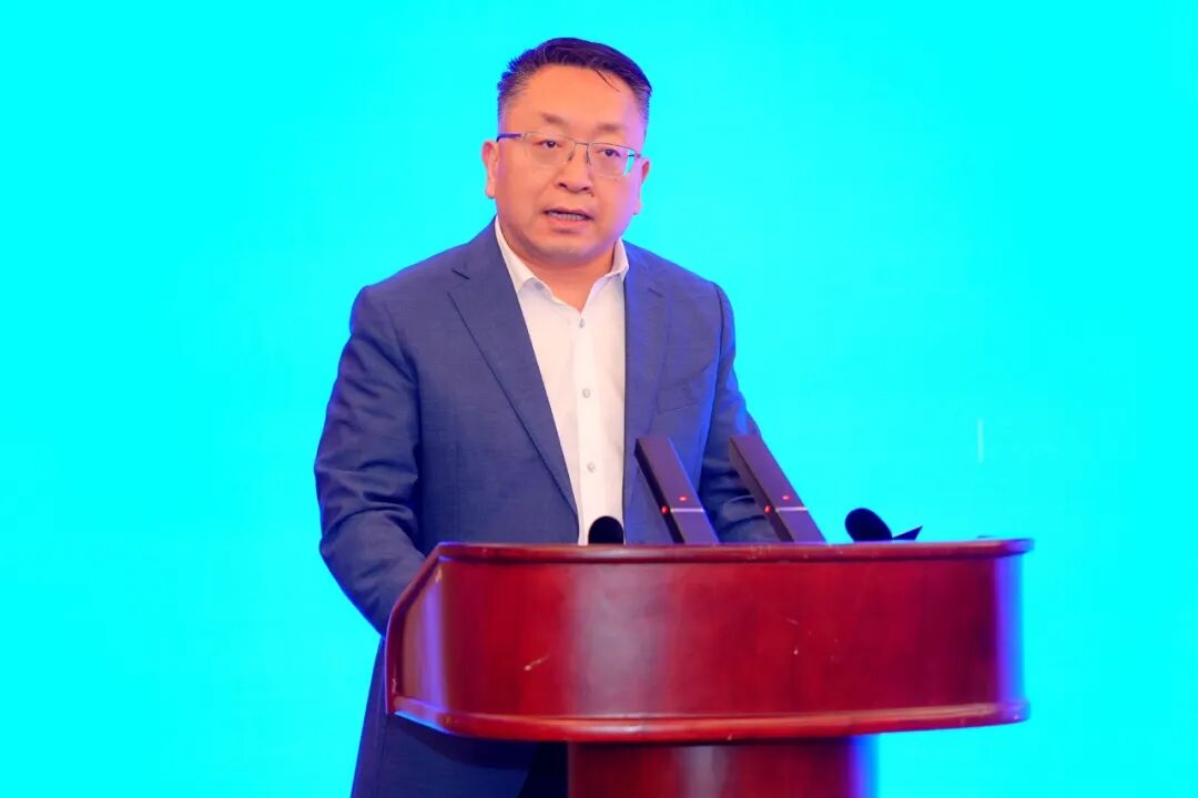 宇通向交建投交付200臺(tái)新能源輕卡并簽約500臺(tái)氫燃料訂單 圖片